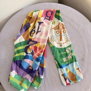 Disney exclusive small world leggings